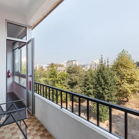Feel At Home - Free Private Parking Braga Exterior photo