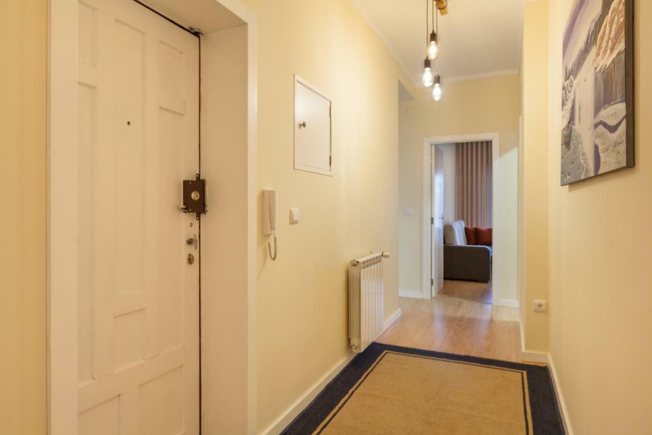 Apartment Feel At - Free Private Parking *